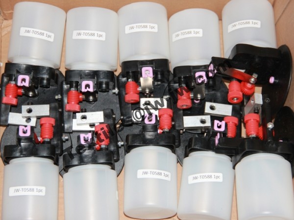 Recambios del telar del estoque de la taza de aceite del alimentador de la trama JW-T0588 Somet