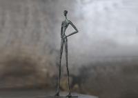 Estatueta de bronze de manequim feminino contemporâneo para decoração pública ao ar livre