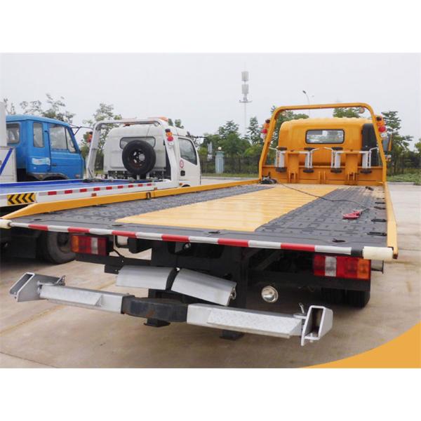 4X2 Small Flatbed Tow Truck 3 Ton 2 Axles 6 Wheels For Sinotruk HOWO CCC Approved
