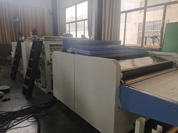 500 mm-3000 mm MAX Máquina de laminação de piso plano de largura eficaz para materiais termoplásticos