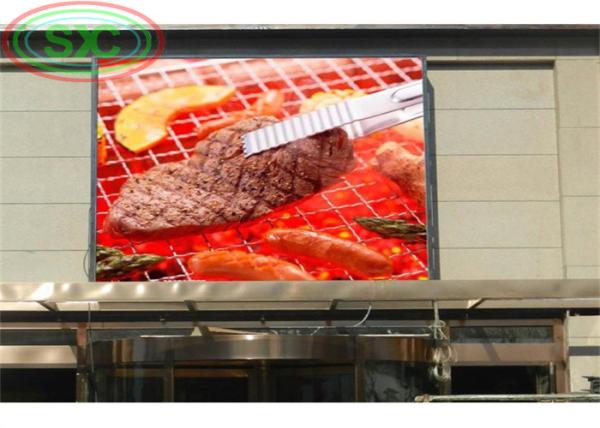 O quadro de avisos exterior excelente do diodo emissor de luz P6 montou na parede ou com as colunas para anunciar