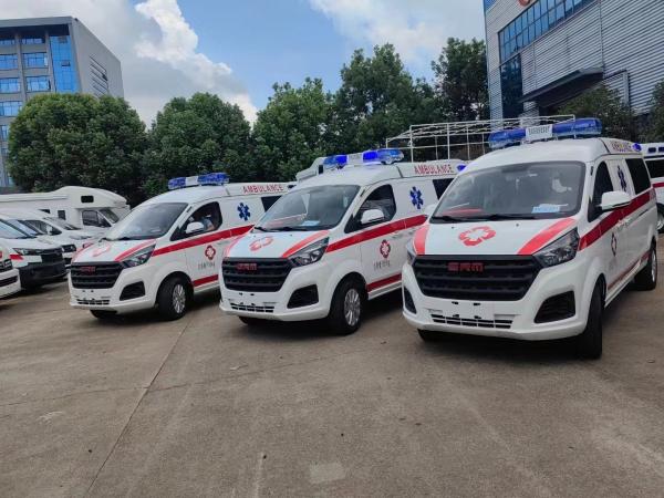 Le type de transport est 5 Ambulance Ambulance pour adultes d'un célèbre hôpital mobile en Chine