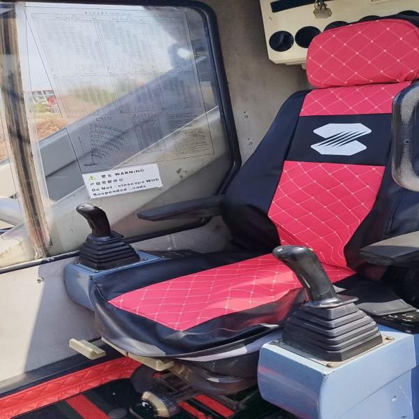 ZOOMLION ZTC300V Used Crane Trucks Heavy Equipment 30T