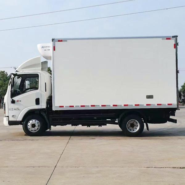 Top- 5995x2310x3390 Dimensions C-License Drivable Refrigerated Truck for Frozen Food Preservation and Transportation