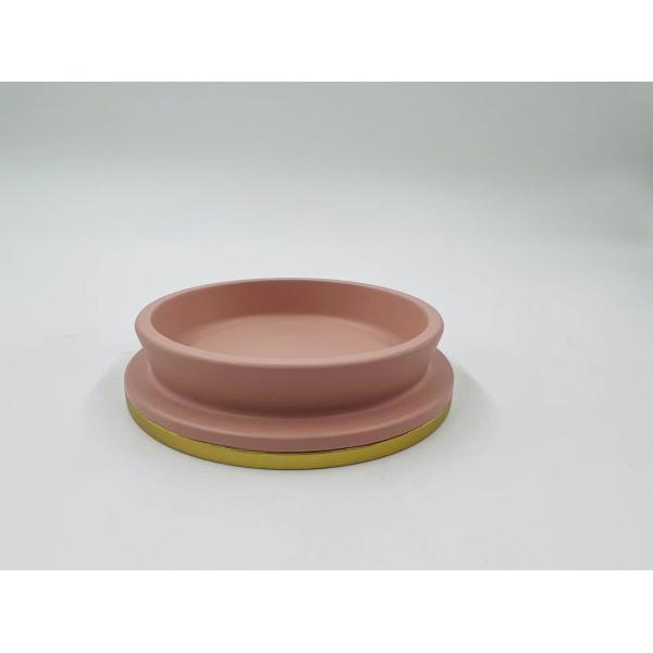 Accessoires de comptoir de salle de bains en polyrésine couleur rose avec pinces de toilette à pas distributeur de savon à main savon à douche