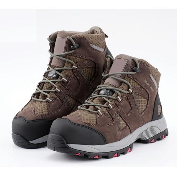 Impermeabilice y pinche las botas resistentes del trabajo