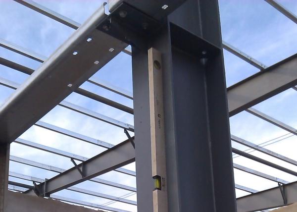 Wire Mesh Roof Steel Frame Warehouse , Welded Industrial Steel Buildings