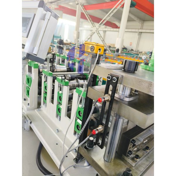 Custom Profile Bending Wall Cladding Roll Forming Machine New 416mm Feed Width
