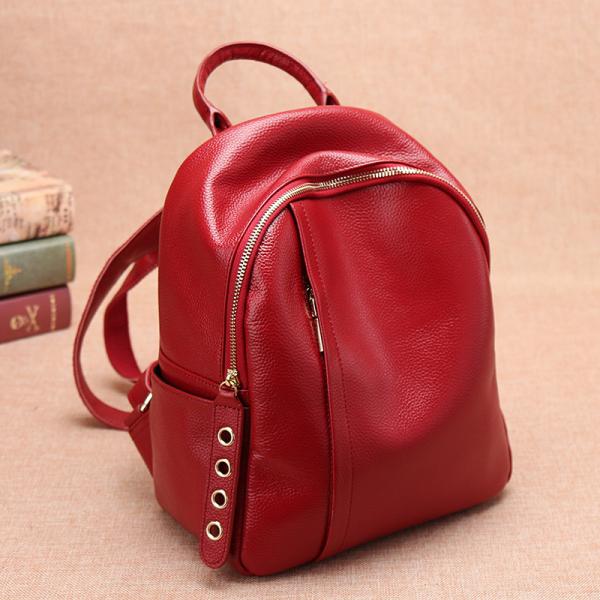 2017 The New Female Cowhide Leather Backpack Lovely Fashion  Leisure Travel Bag