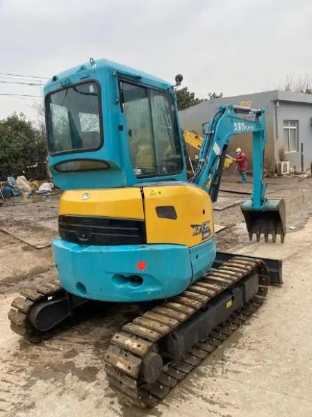 Mini Kubota Excavator 5 Ton KX135 with 0.65m3 Bucket Capacity and Versatile