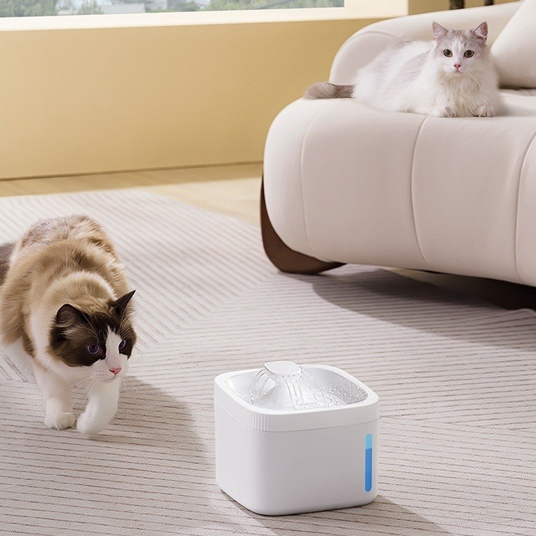 Smart Wireless Pet Water Fountain Water Dispenser for Cats and Dogs Love Drinking