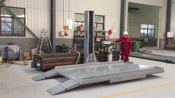 Single Post Parking Lift for Home Garage with Single Cylinder DSPP607, DSPP609