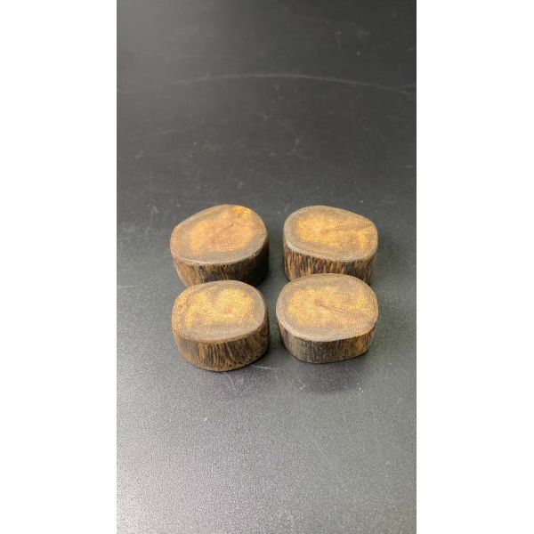 OUD Agarwood Raw Material Fragrance Production Essential Oils Luxury Perfumes Supply