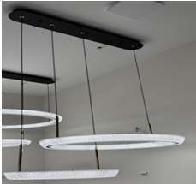 Le salon minimaliste Lumineur Lumière Atmosphère de luxe Salle à manger Chambre à coucher Lumière principale Trois anneaux Combinaison de lampes simples modernes