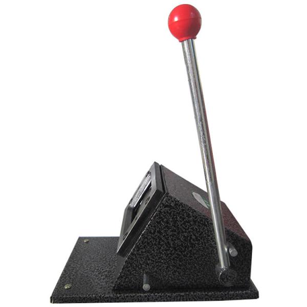 Machine de découpe sous pression de carte d'identité en plastique CR80 86x54MM pour une longue durée de vie