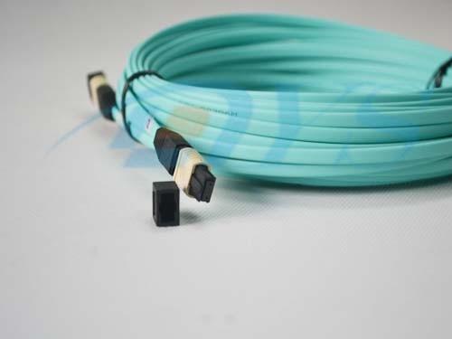 Tempo longo durável da ligação em ponte de fibra ótica impermeável do cabo de remendo de 40G OM3 MPO/MTP