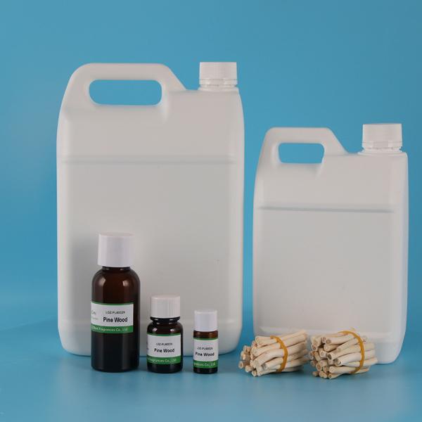 Aceite esencial de madera de pino 100% orgánico para la fabricación de perfumes de jabón para platos