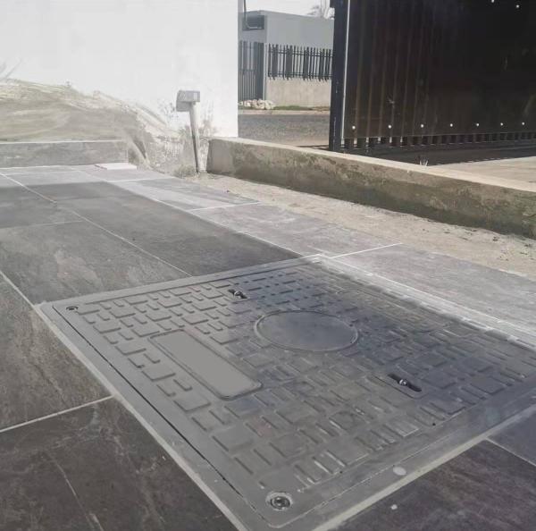 FRP BMC SMC GRP composite résine en fibre de verre Manhole couverture carré pour la route du jardin