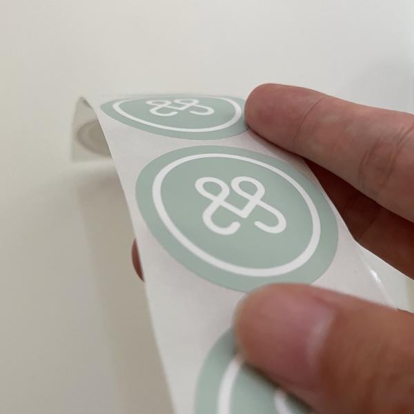 Custom Waterproof PVC Label Sticker Die Cut Vinyl Printing Adhesive