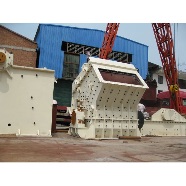 Double Screw Design Impact Crusher with 160mm Max Feed Size and 2 Years Spare Parts Supply