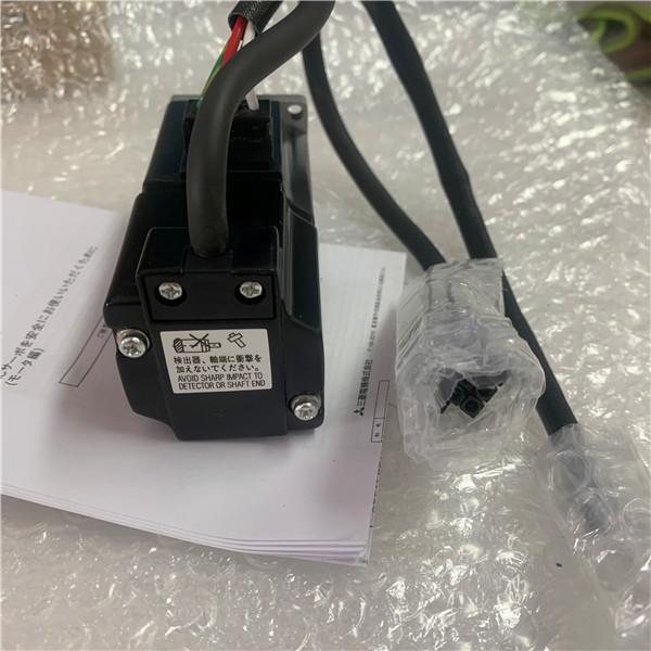 mitsubishi HC-MFS13 100W 105V 0.9A AC Servo Motor 3000RPM