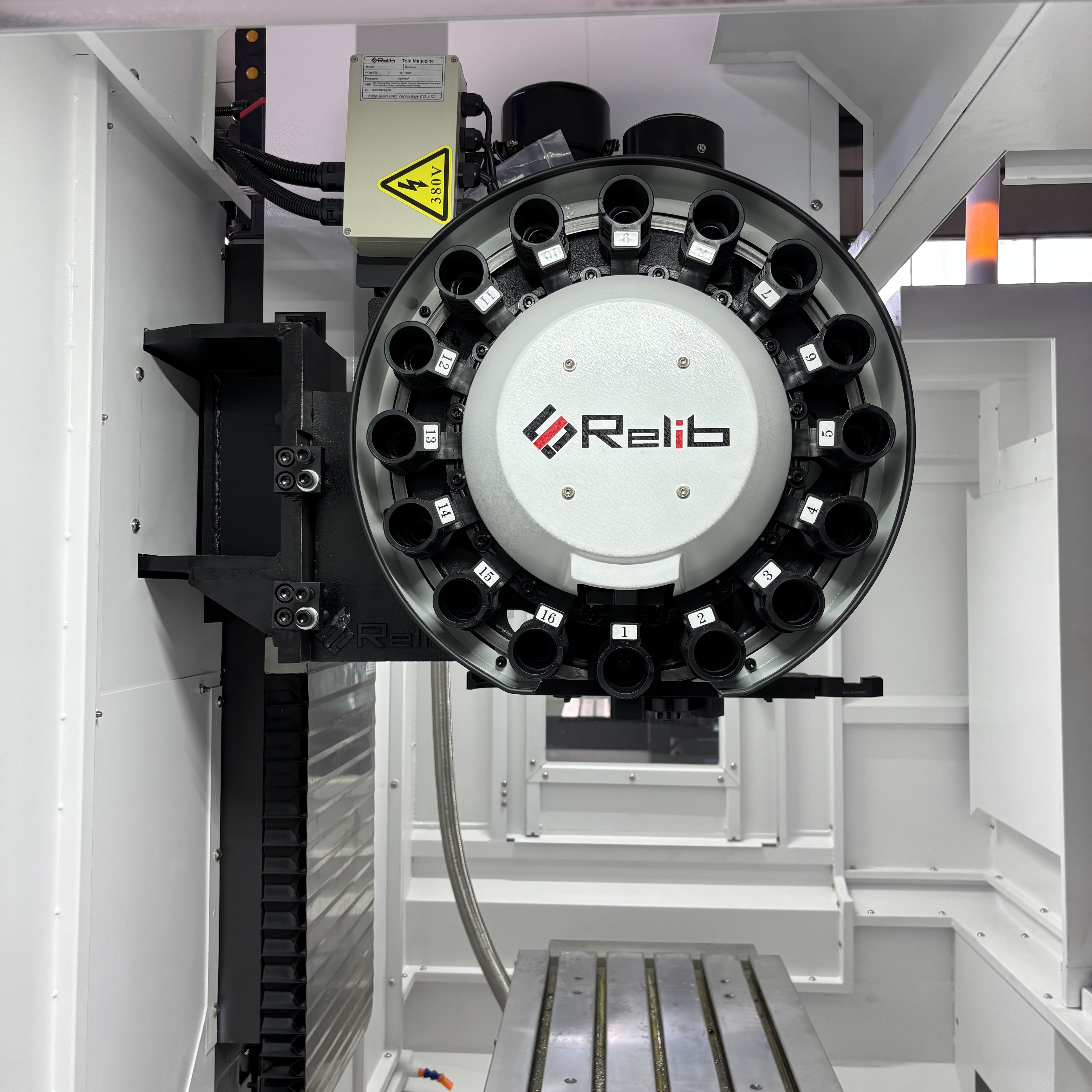 VMC650 3-AXIS CNC VERTICAL MACHINING CENTER – 16-TOOL DISC ATC & HIGH-SPEED CONTROL SYSTEM