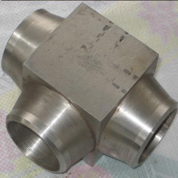 SS304/316 Forged Pipe Fittings High Pressure NPT Threaded Pipe Tee Class 2000