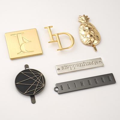 Sewing Clothing Tags Custom Gold Pineapple Engraved Metal Name Plates For End Garments