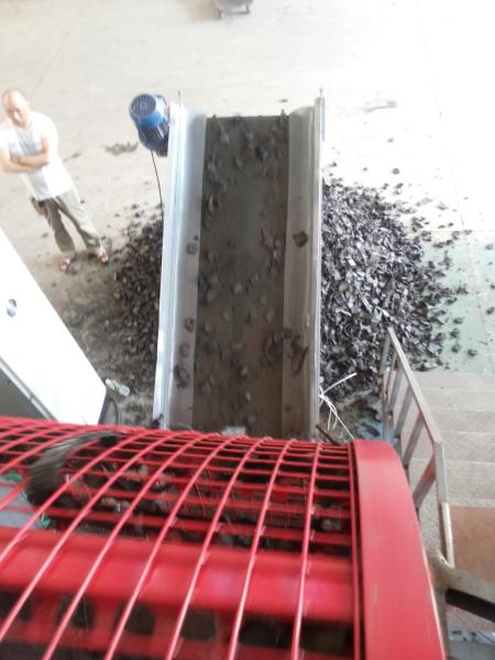 ZPS-1200 Used Tire Shredder  Tyre Shredding Equipment For Waste Tire Recycling Line