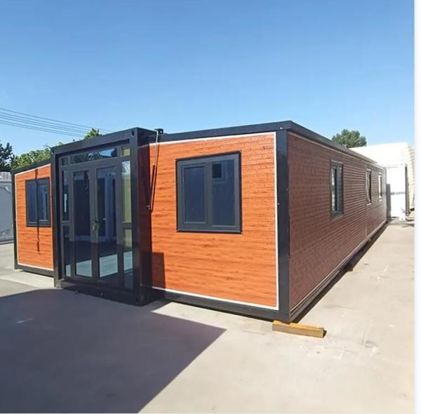 40ft Luxury Expandable Shipping Container House Steel Construction ISO9001 ISO45001 CE
