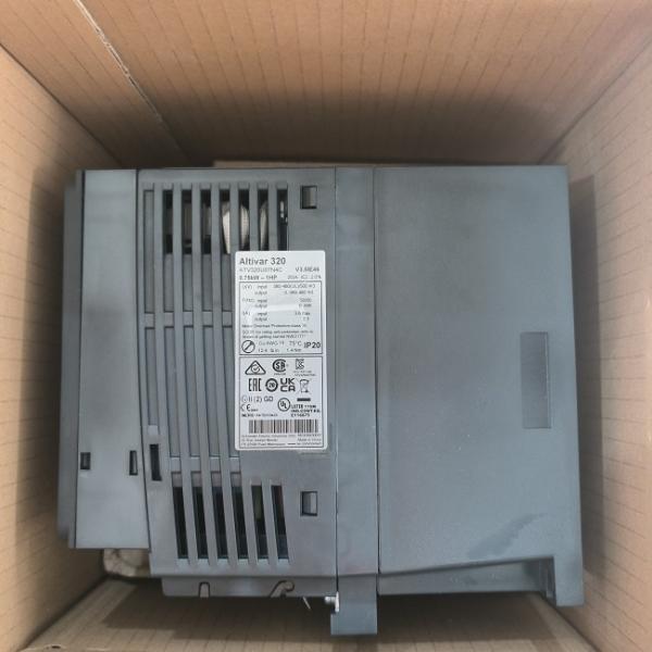 Schneider Electric ATV320U07N4C Altivar Machine ATV320 0.75kW 380-500V 3P Variable Speed Drive