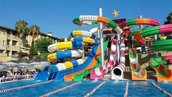 Outdoor Swimming Pool Accessories Fiberglass Water Slide for Kids