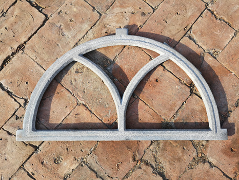 Luxury Antique Latest Cast Iron Windows Arched Design Sand Casting Technical