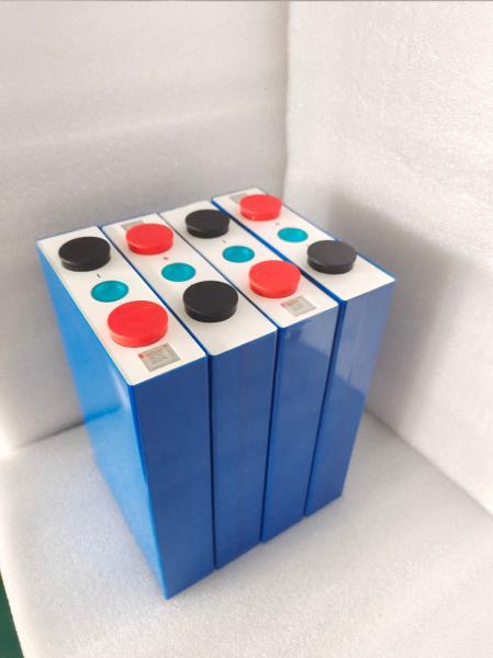 8pcs 3.2V 105AH LiFePo4 Battery The Perfect Solution for Ukraine's Energy Needs