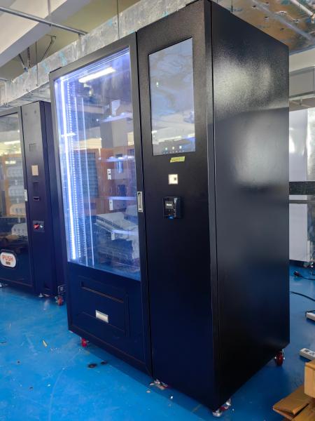 Self Service Vending Machines With 21.5 Inch Touch Screen And 300 Kg Capacity