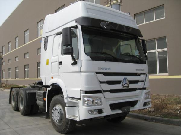 Sinotruk 6x4 371hp Diesel Tractor Truck / Tractor Trailer Truck ZZ4257V3447C1