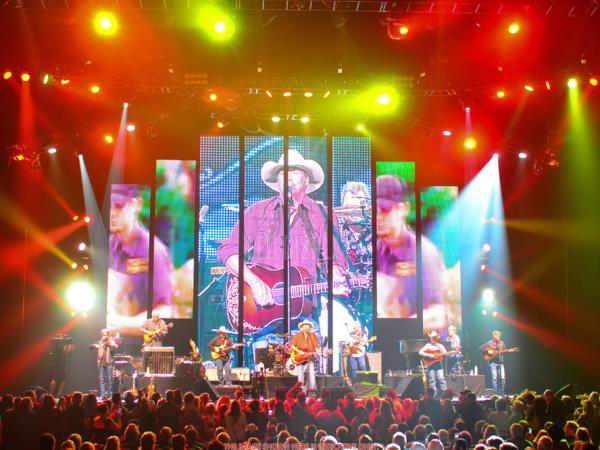 P6.25mm SMD3528 Indoor Rental LED Display Semi-Outdoor LED Screen Display Wall