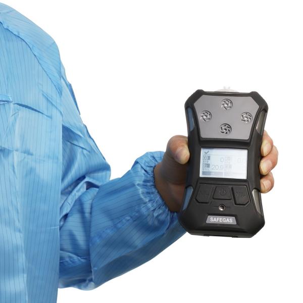 IP67 Waterproof And Drop-Proof Pump Suction Diffusion Gas Detector For NH3 HCN ETO CH3Br O3