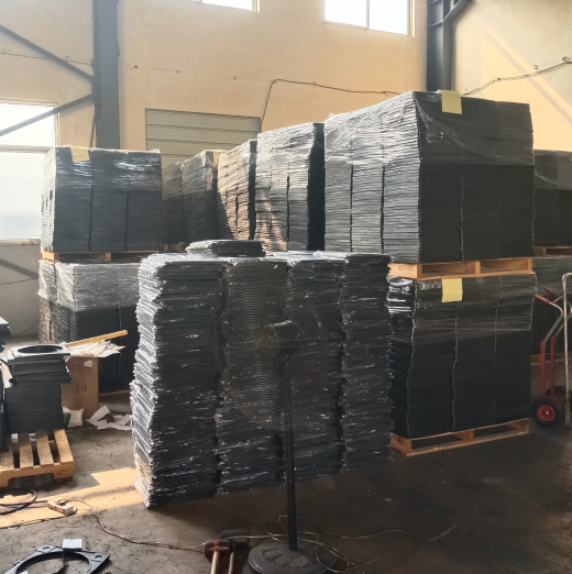 2kg Black Recycled Rubber Traffic Cone Weight with Customized Sizes and Durable Construction for Enhanced Stability