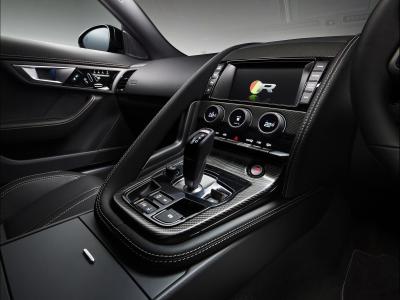 User Friendly JAGUAR Apple CarPlay , Wireless Video Interface With Google Maps
