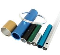 Tube en aluminium anodisé enduit par poudre