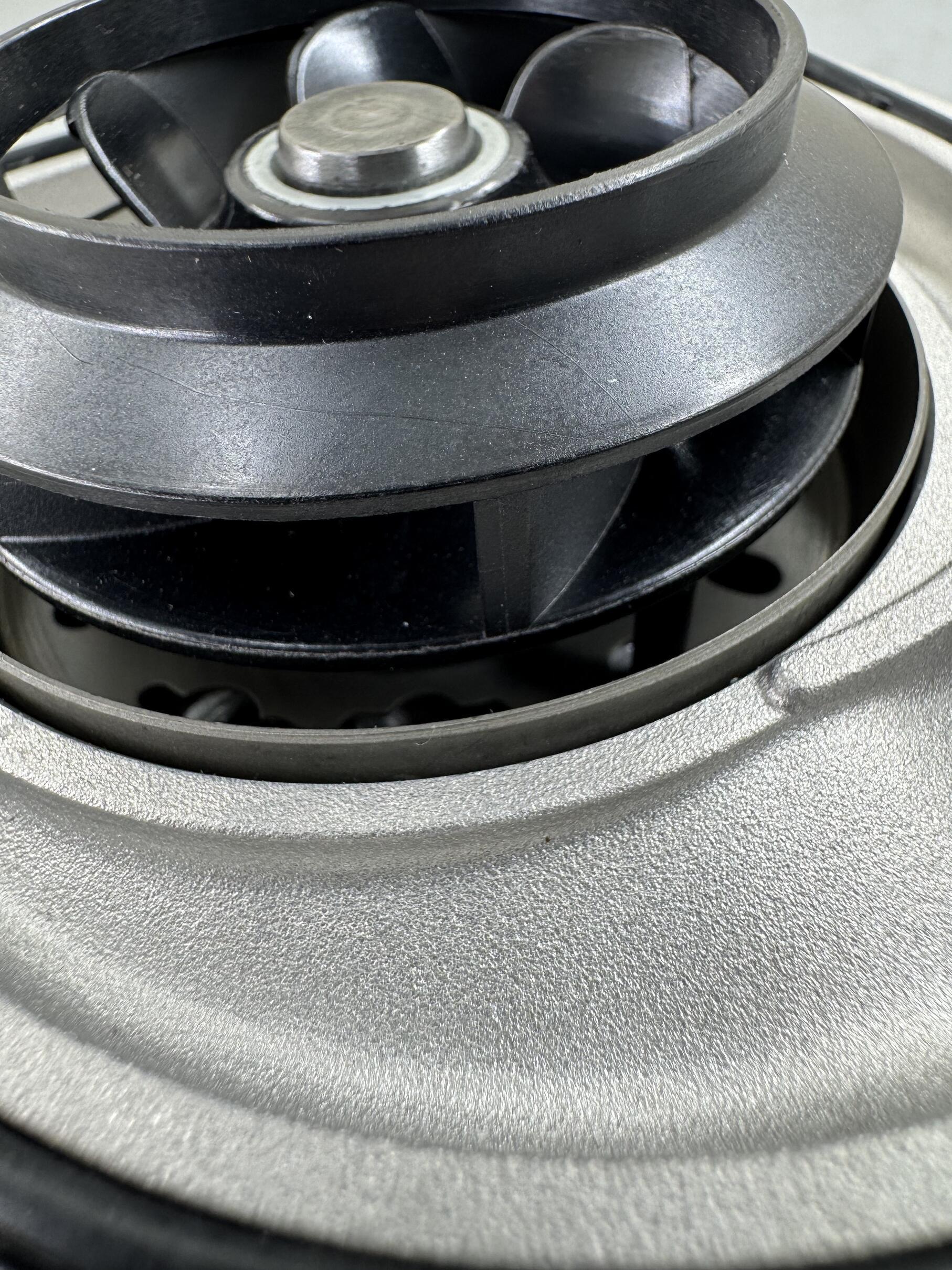Integrally purchased water pump 9A21 0605 002 for Porsche