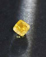 O laboratório de HPHT criou Diamond Loose Cushion Cut amarelo 10 Mohs