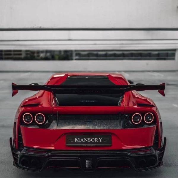 Para Ferrari 812 Fibra de carbono Kit de carrocería 812 Modernizado estilo MSY Fibra de carbono delantera y trasera del parachoques