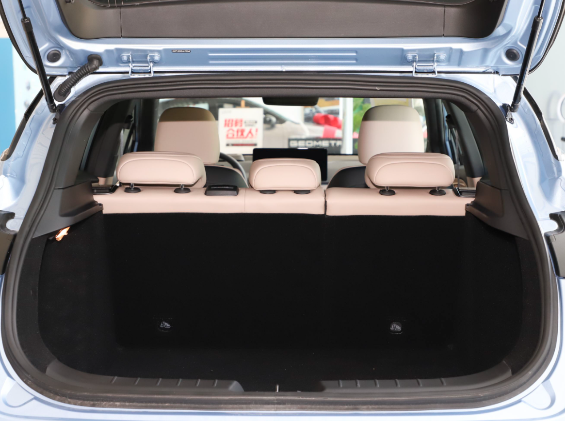 Geely Geometry C 2022 Purple NEDC Запас хода 550 км Компактный внедорожник EV 150 кВт