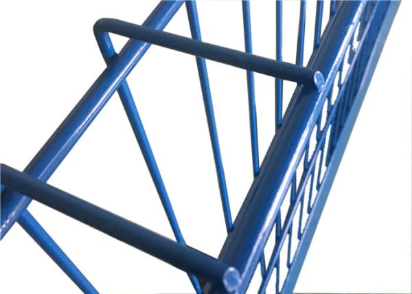 Barreiras azuis da proteção de borda da cor que constroem fio de aço carbono da proteção Q195 o baixo