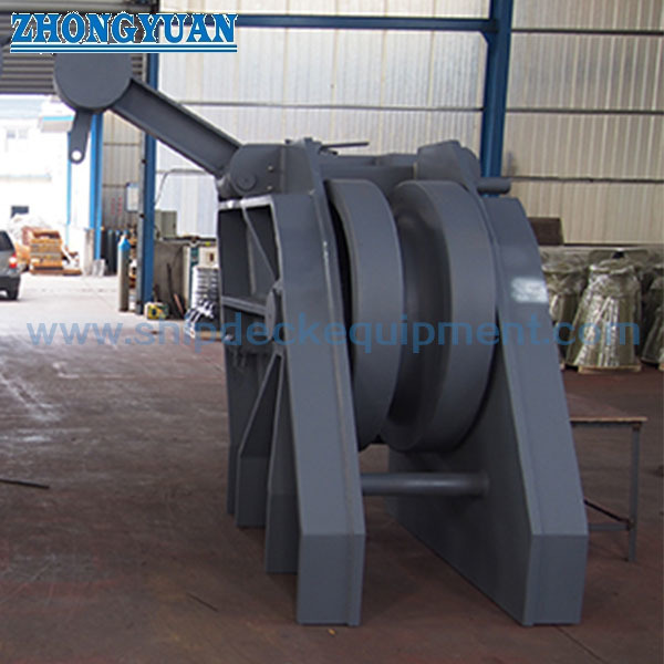 Roller Type Anchor Chain Stopper with Hook | JIS F 2031 for 70–132mm Large Anchor Chain
