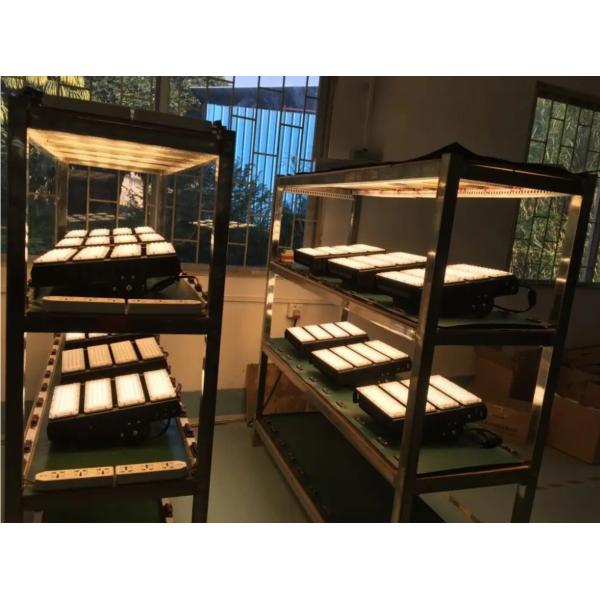 Объектив оптики СИД Multi одевает материал ПК 236x70mm универсальный