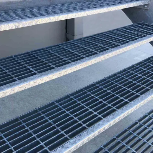 Heavy Duty 6mm 8mm 50mm Pressure Locked Steel Grating for Industrial Platforms