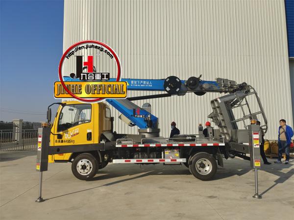 25m Aerial Lift Truck Aerial Work Platform With Telescopic Boom Truck Mounted Aerial Working Platform With Bucket